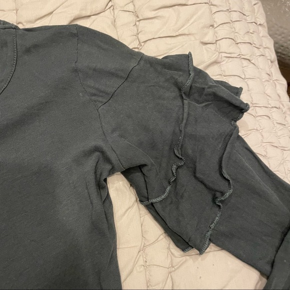 Chaser Army Green Long Sleeve w/ Ruffle on Arm - Picture 3 of 3